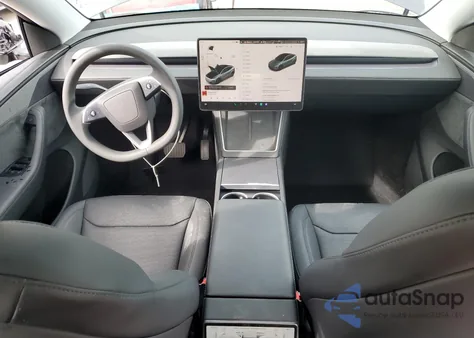 2026 Tesla Model Y z USA, uszkodzony, nr VIN 7SAYGDED1TF429187